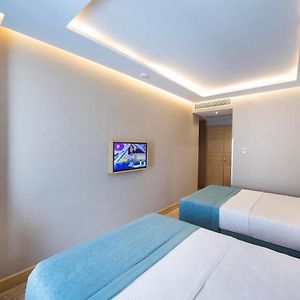 Uitgebreide Kamer met Twee Aparte Bedden